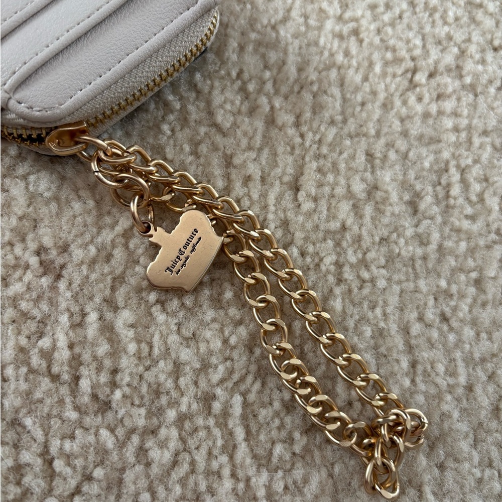 Juicy Couture Vintage Wallet - Picture 3 of 4